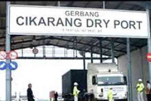 Menko Luhut Anggap Dry Port Solusi Tercepat Atasi Dwelling Time