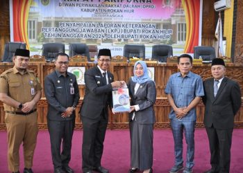 DPRD Rohil Gelar Paripurna Bahas LKPJ Bupati Tahun 2024 Dihadiri oleh Wabup Rohil