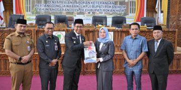 DPRD Rohil Gelar Paripurna Bahas LKPJ Bupati Tahun 2024 Dihadiri oleh Wabup Rohil