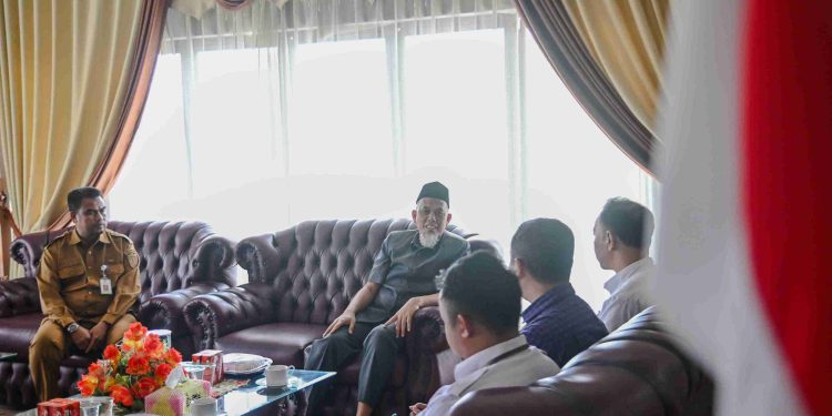 Wako Dumai Sambut Kunjungan Kementerian LH, Tegaskan Komitmen Kelola Sampah Optimal 2025
