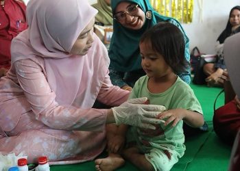 Antisipasi Stunting, Ketua PKK Riau Kunjungi dan Launching Program di Posyandu Melati Kepenuhan