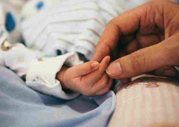 Kenali Water Birth, Metode Persalinan di Air yang Dinilai Minim Stres