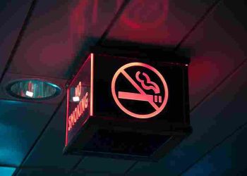Vietnam Perketat Sanksi Rokok Elektronik hingga Vape, Denda Mencapai Puluhan Juta Dong