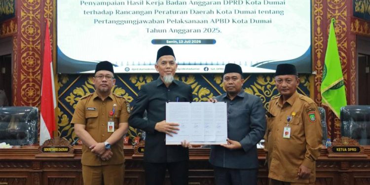 DPRD Dumai Sahkan Ranperda APBD 2025, Evaluasi PAD dan BUMD Jadi Catatan Penting