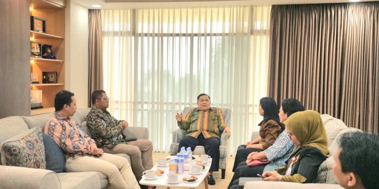 Direktur Keuangan Jasa Raharja Kunjungi Gubernur Riau, Bahas Peningkatan Penerimaan dan Perlindungan Korban Kecelakaan Lalu Lintas